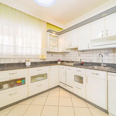 Pleasant Flat Near Beach With Amazing Sea View And Balcony In Alanya, Antalya Kargicak (Alanya)