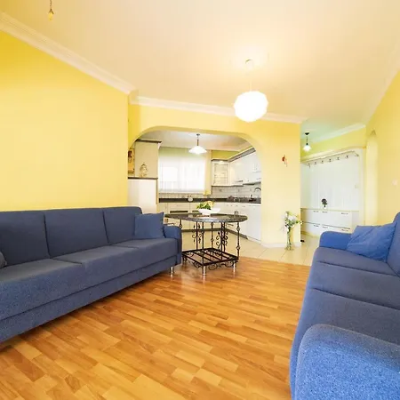 Apartmán Pleasant Flat Near Beach With Amazing Sea View And Balcony In Alanya, Antalya