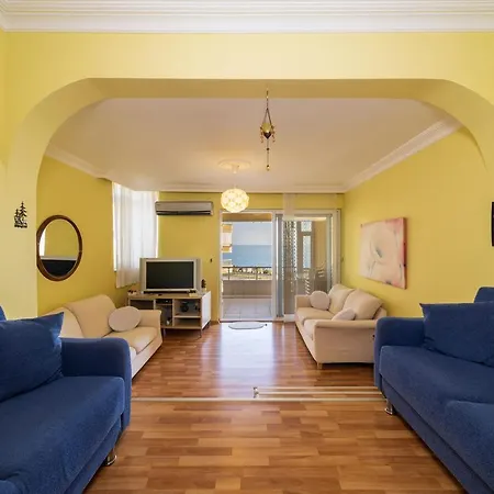 Pleasant Flat Near Beach With Amazing Sea View And Balcony In Alanya, Antalya Apartmán *