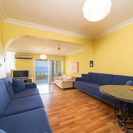 Pleasant Flat Near Beach With Amazing Sea View And Balcony In Alanya, Antalya Apartmán *